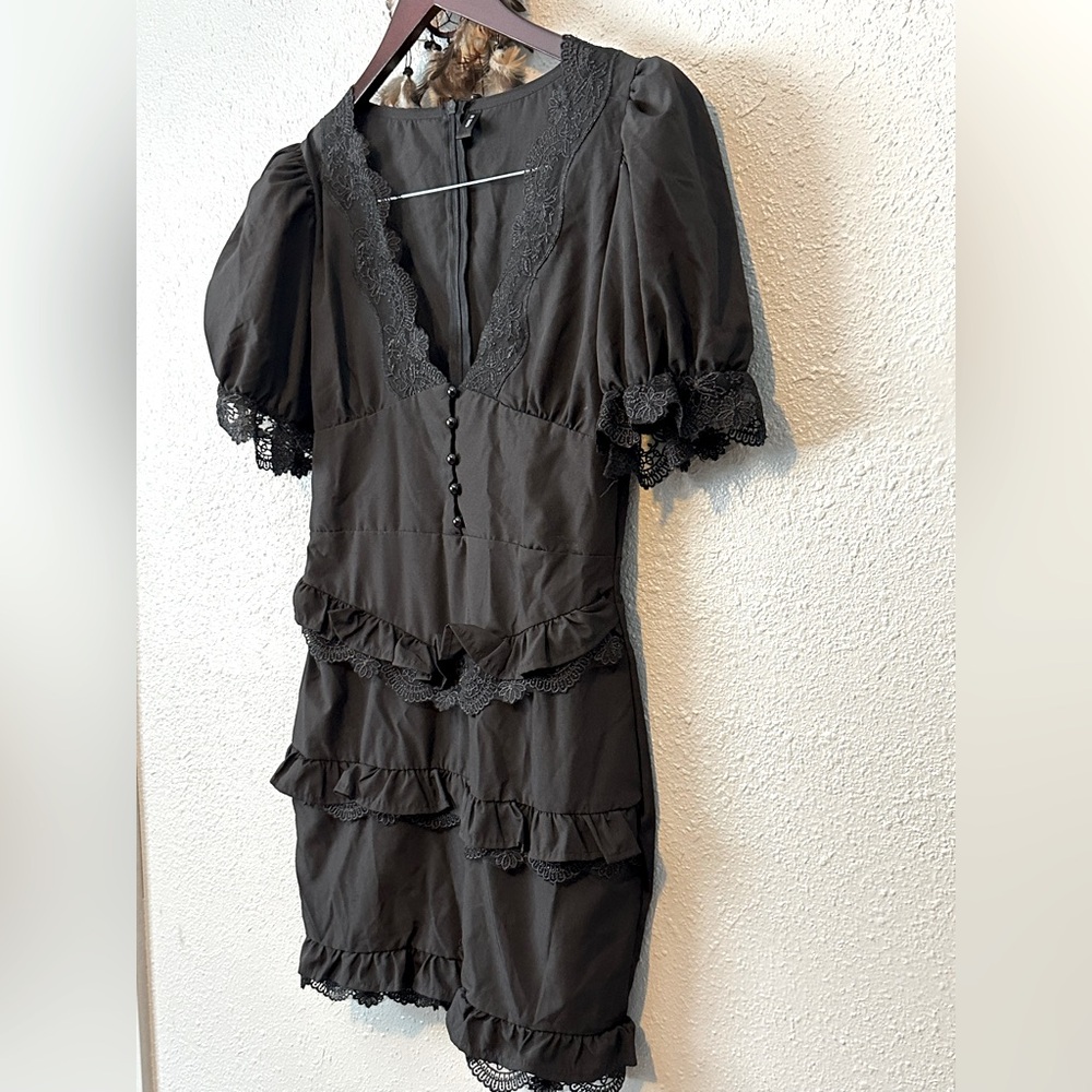 Black Lace Trim Ruffle Mini Dress Size Medium V-Neck Short Sleeve Party Dress - Picture 2 of 13